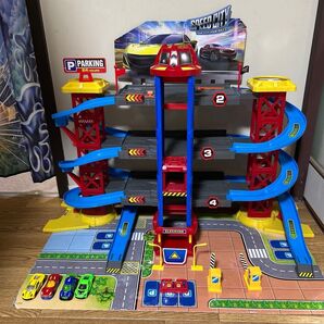 ジャンボパーキングガレージ 車両