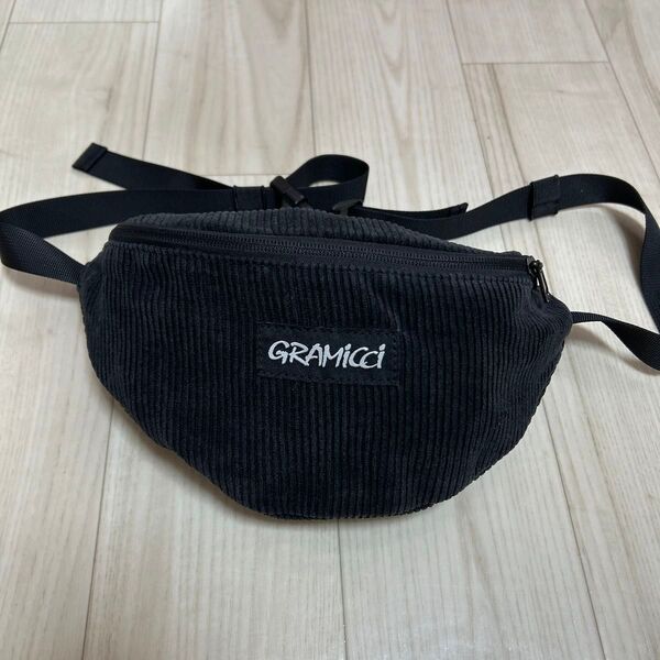 GRAMICCI ウエストポーチ コーデュロイ ブラック