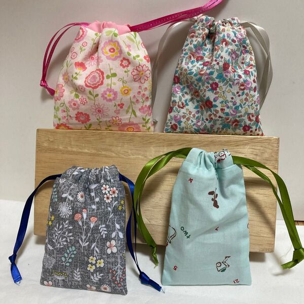ミニミニ巾着袋 ラッピング袋プレゼント用 4枚 ハンドメイド