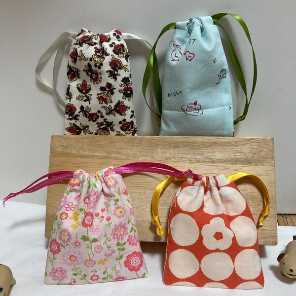 ミニミニ巾着袋 ラッピング袋プレゼント用 4枚 ハンドメイド