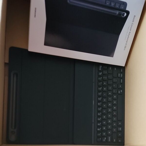 Galaxy Tab S9 S9 5G BookCover Keyboard Slim 純正 値下げ不可