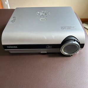 TOSHIBA プロジェクター