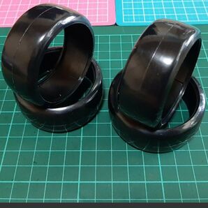 リアルトレッドパターン ⑧ ドリフト タイヤ 1台分 ラジコン ホイール YD-2 ドリパケ TT01 TT02 BT01