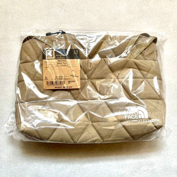 ノース・フェイス THE NORTH FACE クラシックカーキジオフェイスポーチ Geoface Pouch NM32356