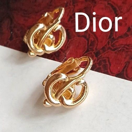Christian Dior クリスチャンディオール ディオール 小 イヤリング CD 刻印 ヴィンテージ 軽い