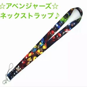 MARVEL アベンジャーズ ネックストラップ フック付き アメコミ 首かけ紐