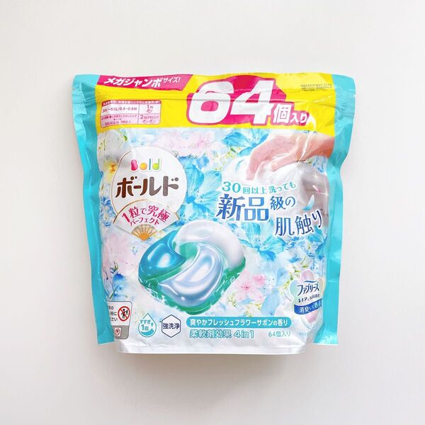 【新品】ボールド 洗濯洗剤 ジェルボール 4in1 フレッシュフラワーサボン メガジャンボ 64個
