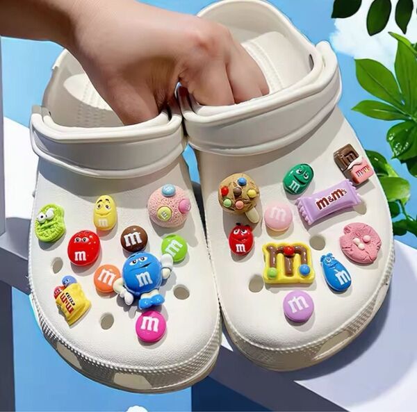 ジビッツ 20個 クロックス サンダルアクセサリー エムアンドエムズ 子供 キッズ