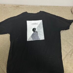 バックプリントTシャツ