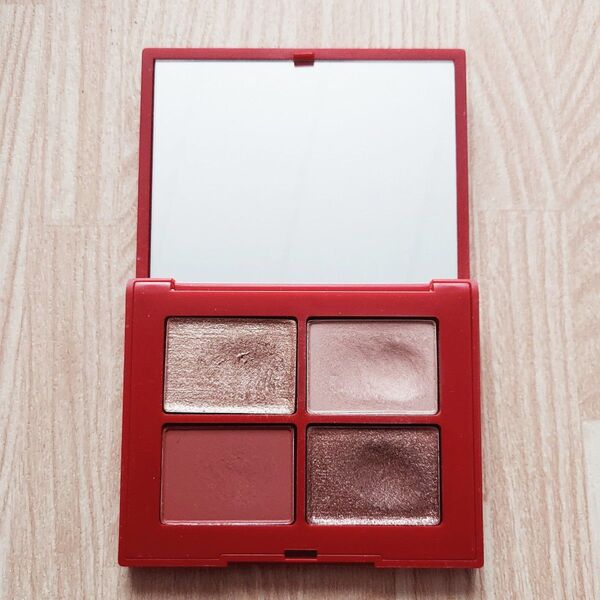 NARS クワッドアイシャドー 00199