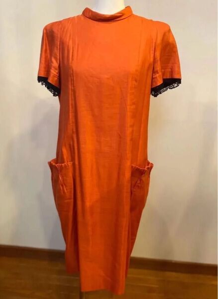 【美品】フォッシィ ハイネックシルク混半袖ワンピース オレンジ 黒レース Lサイズ イタリア製