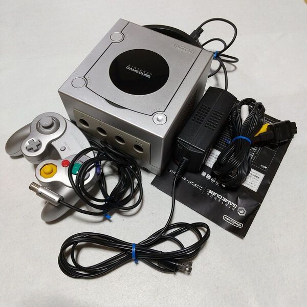 値下げ 送料無料 後期型 ゲームキューブ シルバー 本体 DOL-101説明書 後期版