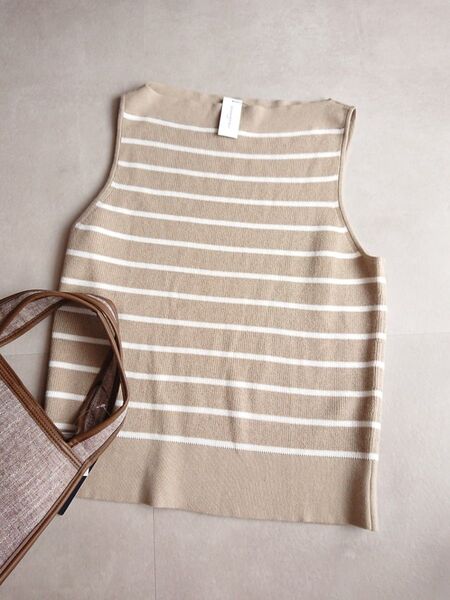 未使用BANANA REPUBLIC ボートネックニットタンク