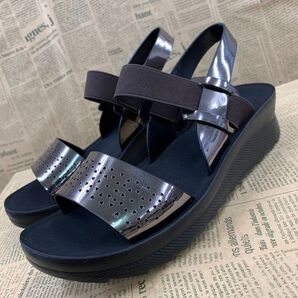 新品★レディース★LLサイズ★軽量 エナメルサンダル 銅色 5638