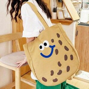 ピーナッツみたいなトートバッグ