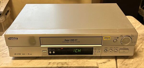 【中古】Victor S-VHSビデオデッキHR-S700