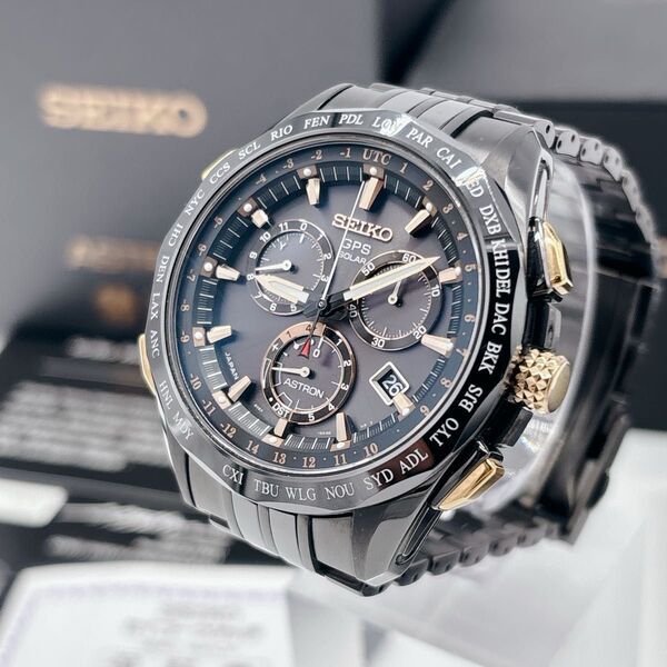 希少 SEIKO アストロン Limited Edition リゾート 限定 チタン セラミック 3000本限定 SBXB019