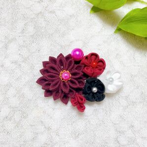 HC1-07 つまみ細工 ヘアクリップ 髪飾り ワインレッド 黒