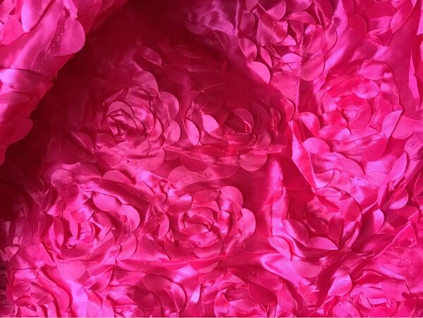 バラの花びら立体刺繍ファブリック【ローズレッド】 1m