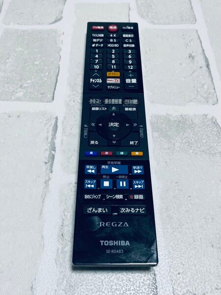 TOSHIBA SE-R0483 リモコン (Tv2327)