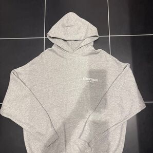 ESSENTIALS フーディー グレー XL