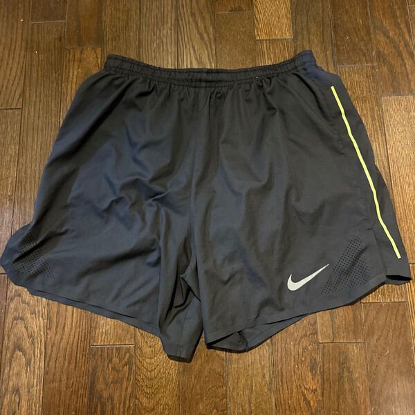 【M】NIKE ナイキ ショートパンツ ランニングパンツ レーシングパンツ ドライフィット エリートモデル