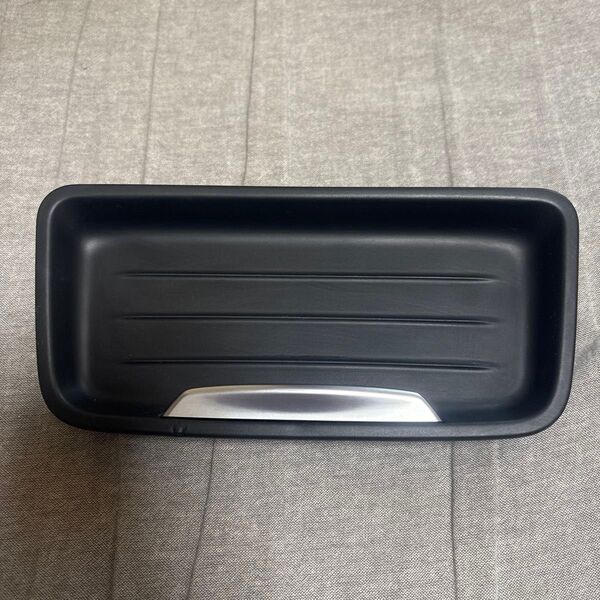 中古品【BMW純正】センター コンソール トレイ F30/F31/F32/F33等