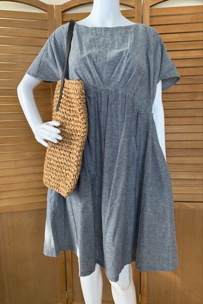 綿麻ワンピース チュニック フレンチスリーブ ひざ丈 ブルー LLサイズ 胸元ギャザー切替デザイン タグ付き 日本製