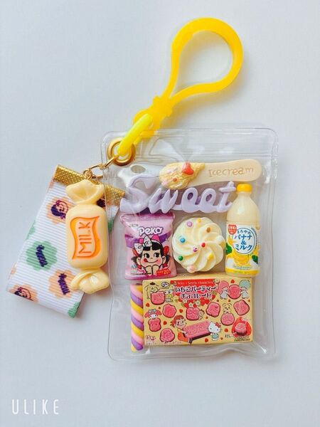 ガチャ詰めポーチ風☆お菓子詰め合わせ337☆キャンディバックキーホルダー パーツ