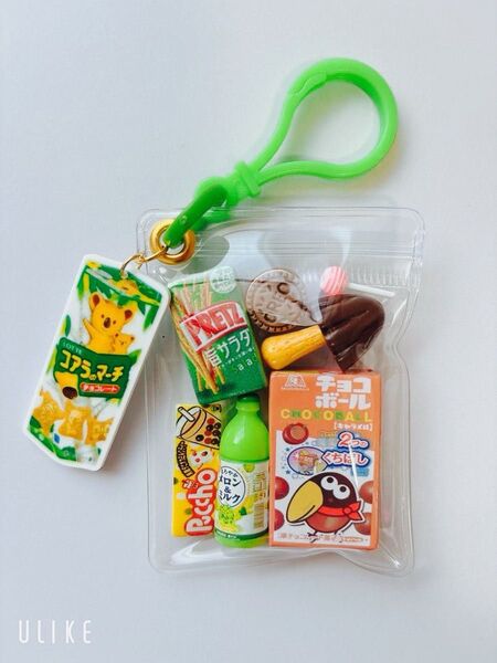 ガチャ詰めポーチ風☆お菓子詰め合わせ338☆キャンディバックキーホルダー パーツ