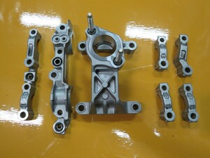 TOT　レクサス　LS　LS600　LS600h　UVF45　カム　ハウジング　留め具　左