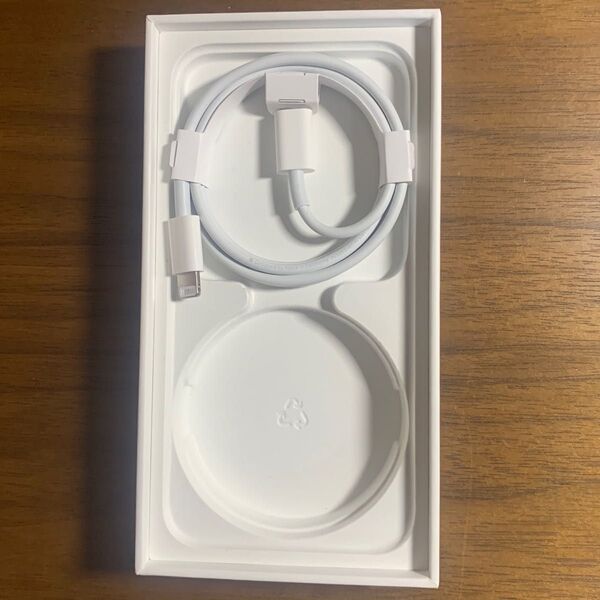 即日発送! アップル iPhone 純正ライトニングケーブル タイプC 1M 【新品未使用】