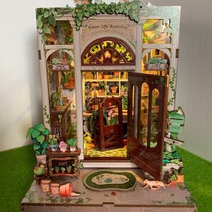 完成品 Green Life Bookshop ミニチュアハウス 1個