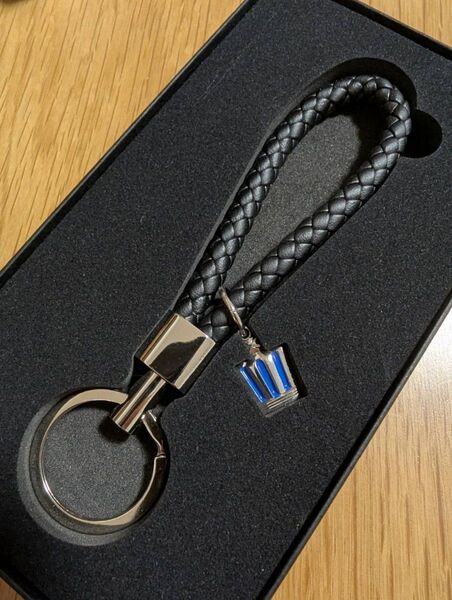トヨタ 新品 未使用 クラウン キーホルダー レザー 編み込み ノベルティ 非売品