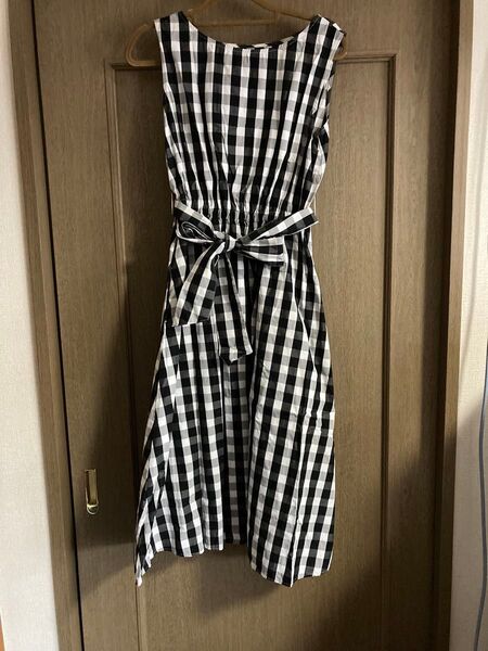 GU キンガムチェックのワンピース ワンピース ノースリーブワンピース M