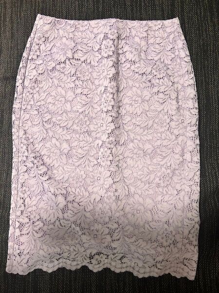 【最終価格】GU春色タイトめレーススカート