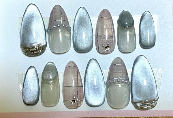 【接着テープ付き】マグネットネイル シルバー 白 ネイルチップ