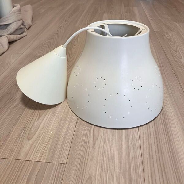 IKEA ペンダントライト snoig