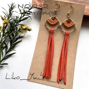 NO.232-orange スクエアリング ワイヤーピアス スエードタッセル
