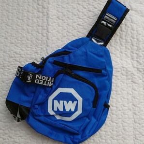 ショルダーバッグ ボディバッグ 登山 散歩 通勤 通学 アウトドア スポーツ ブルー