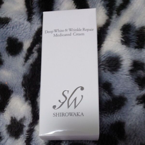 SHIROWAWA Deep White & Wrinkle Repair Cream