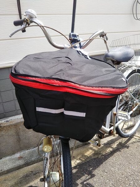 自転車用品 カゴカバー 2段式 前カゴ用カバー 【ブラック(黒色/赤色ライン)】 はっ水加工 便利な両開き♪ 川住製作所