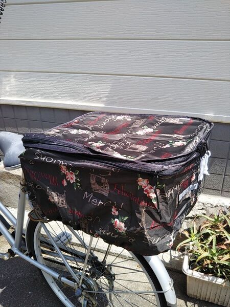 自転車用品 2段式カゴカバー 後カゴカバー 【フレンチブラウン柄】 便利な両開き♪背面ゴムで小さいかごにもフィット♪ 防水