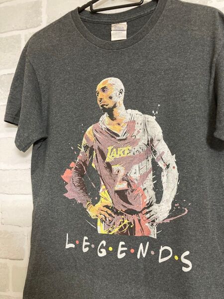 コービーブライアント LAKERS Tシャツ Sサイズ