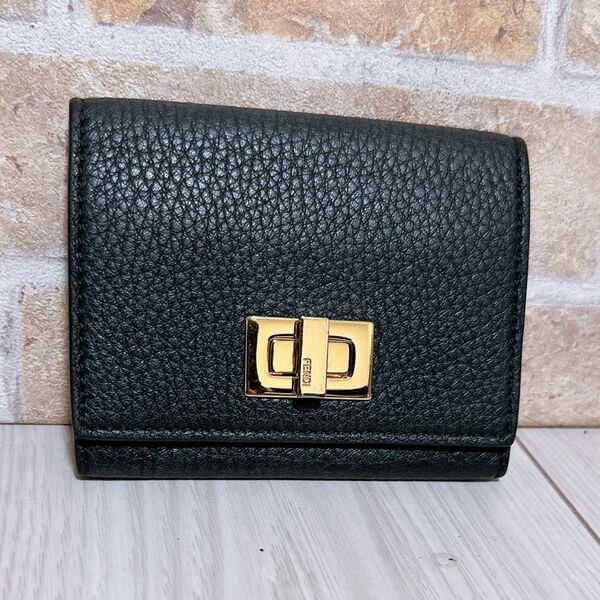 《超美品》FENDI(フェンディ)カードケース