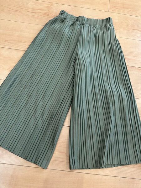 クーポンで300円 女の子 120 プリーツパンツ グリーン