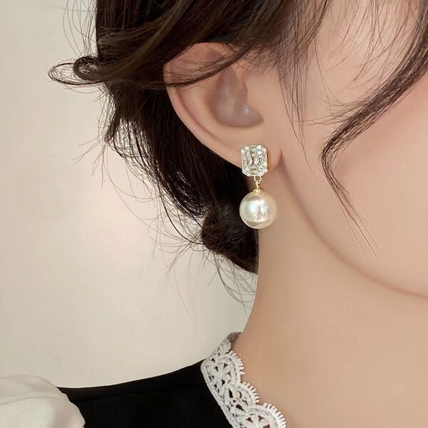N098高級感 痛くない 揺れる イヤリング 上品 大粒 パール キラキラ 結婚式 韓国 フォーマルカジュアル 日常 通勤 可愛い