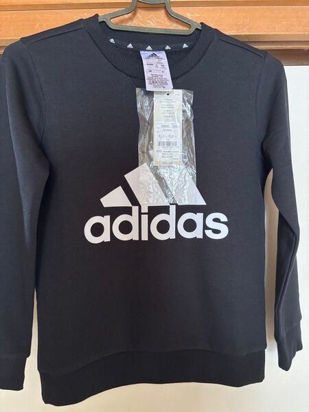adidas トレーナー スウェット アディダス 黒