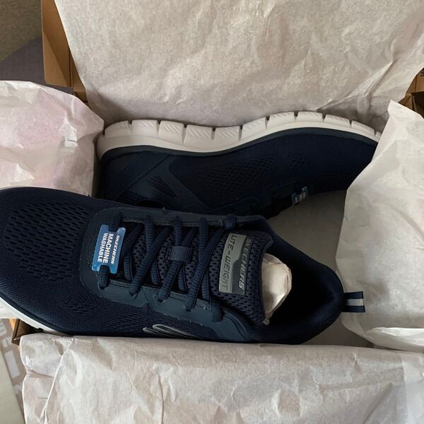 新品 未使用 スリッポンSKECHERS 軽量ウォーキングシューズ ネイビー 洗濯機洗い可能