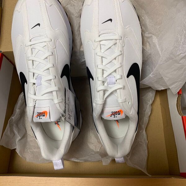 新品 未使用 箱なし NIKE W NIKE WAFFLE ONE CRATER NN 28cm ホワイト